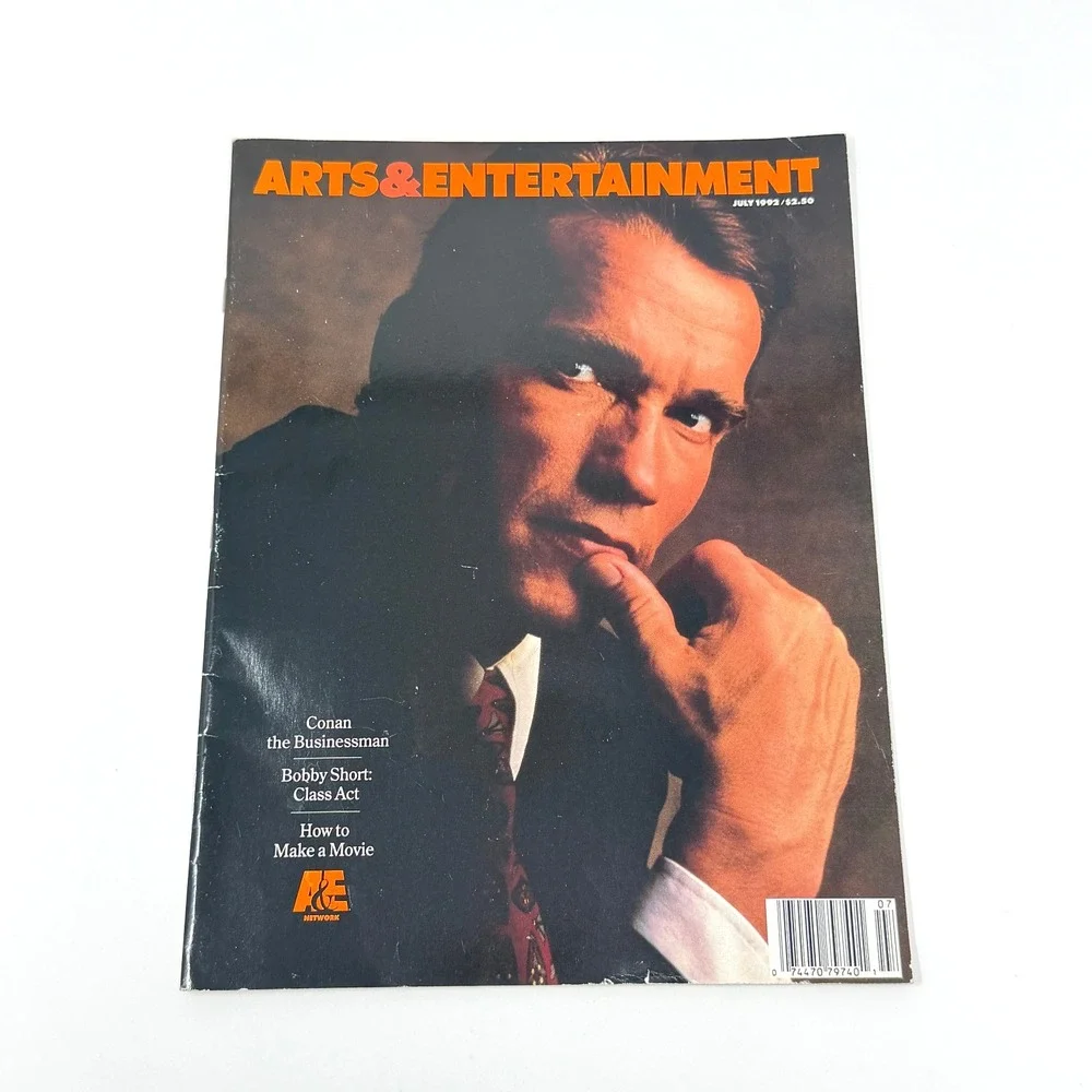 Arts & Entertainment A&E Magazine Lot 4 May June July August 1992 Program Guides